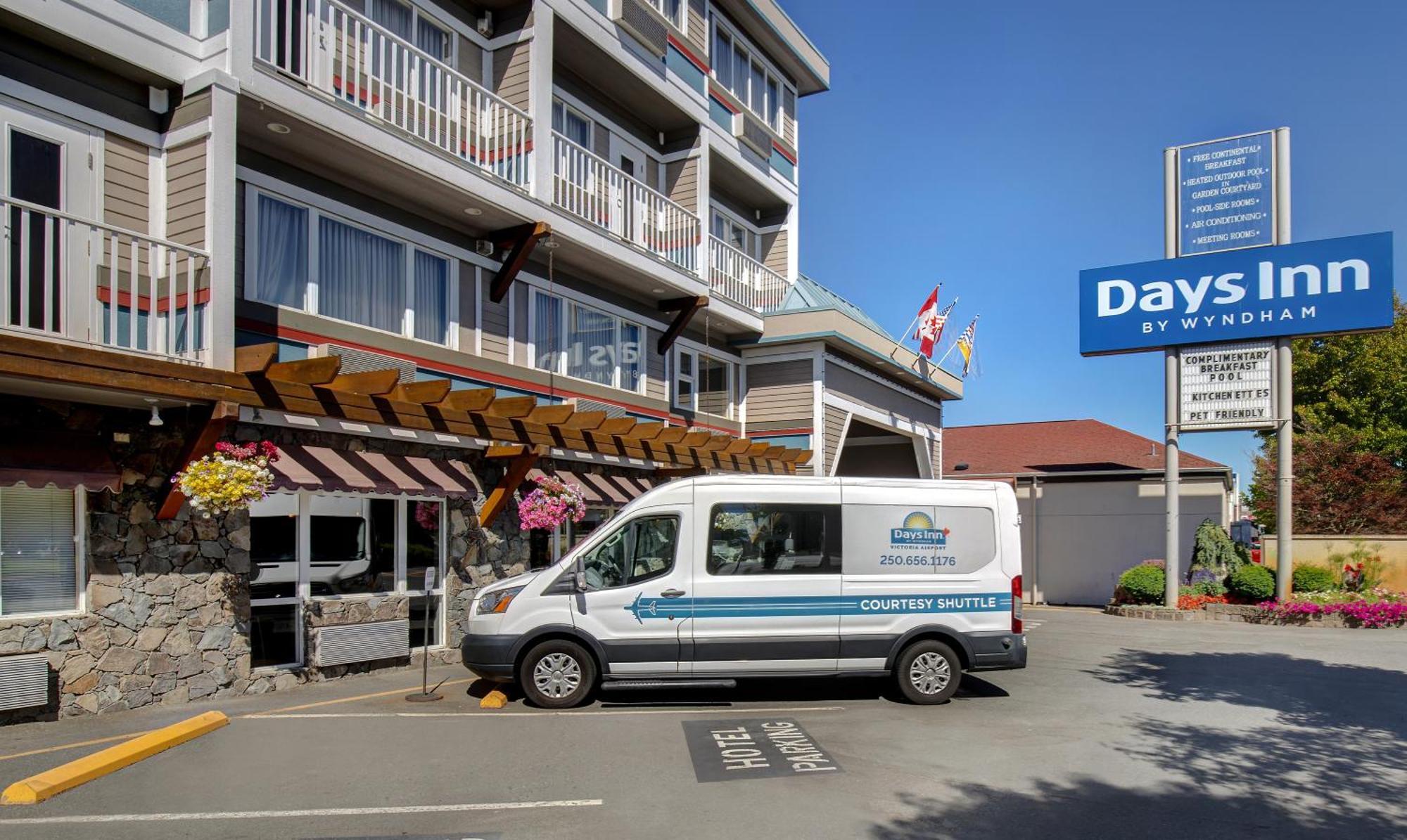 Days Inn By Wyndham Victoria Airport Sidney Esterno foto